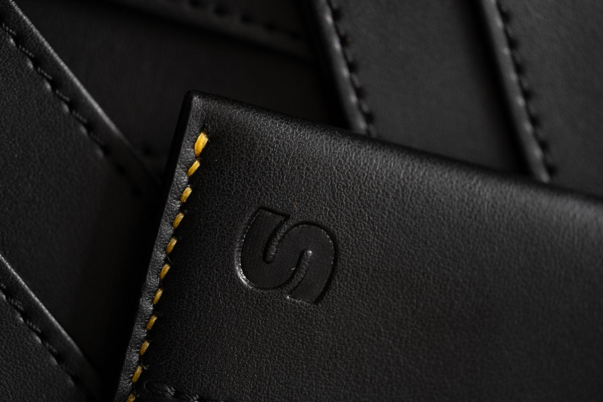 Sabant black plant based leather card holder